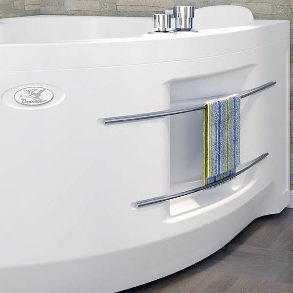 Ванна акриловая Vannesa ИРМА1  169x110 см. правая 